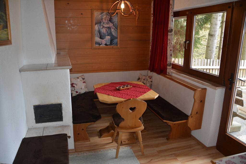 Ferienwohnungen Unterluimes Telfes im Stubai Bagian luar foto